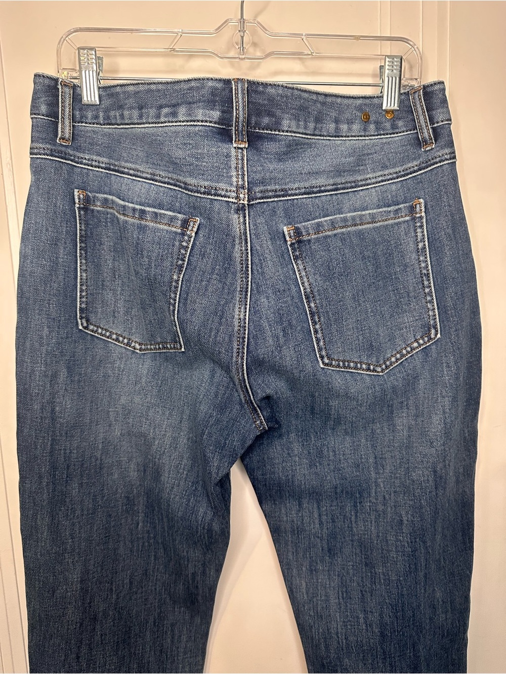 CAbi Harlow Jeans size 8 - Picture 4 of 8